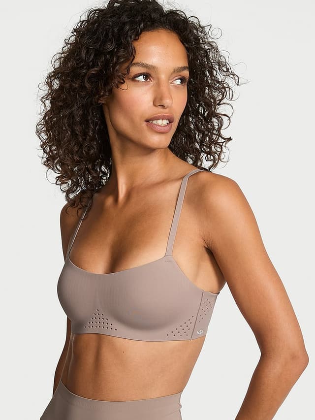 Спортивное бра-балконет VSX Featherweight™ — Victoria's Secret