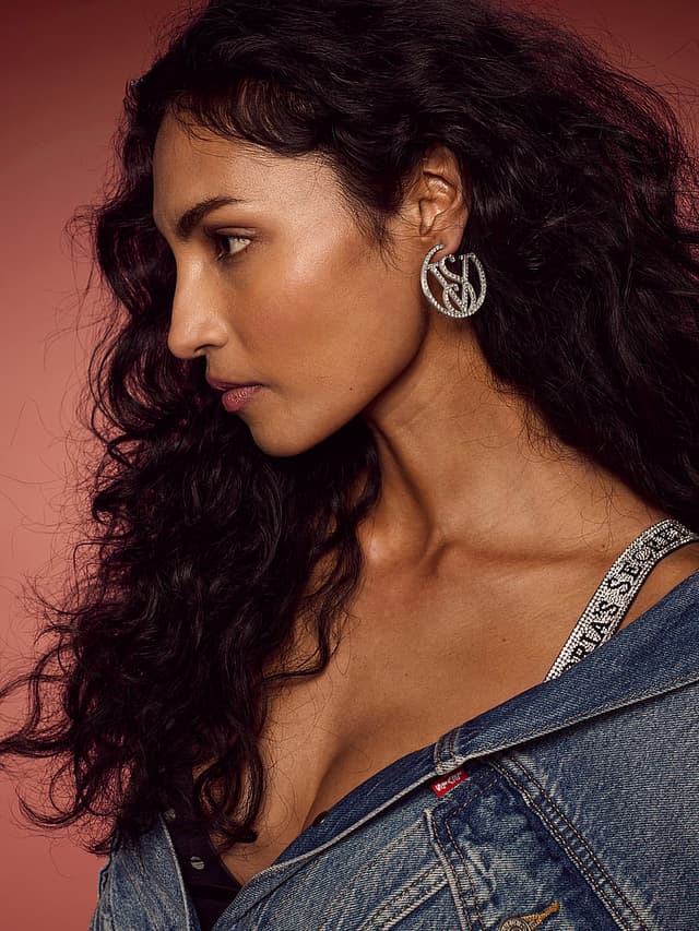 Женские сумки Victoria's Secret VS Monogram Diamanté Hoop Earrings