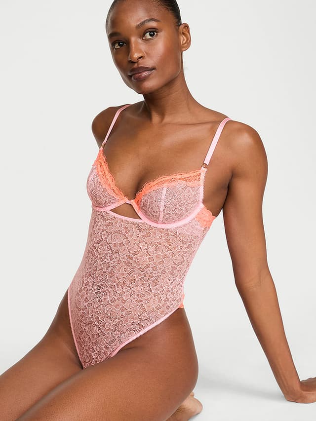 Боди Tease Cupped, кружево — Victoria's Secret