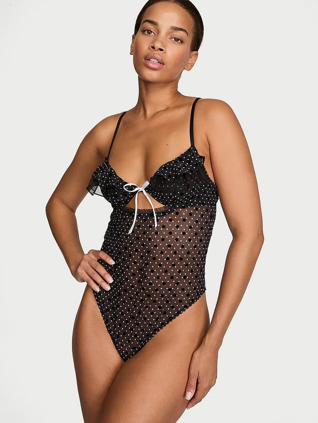 Боди Tease Cupped, кружево — Victoria's Secret