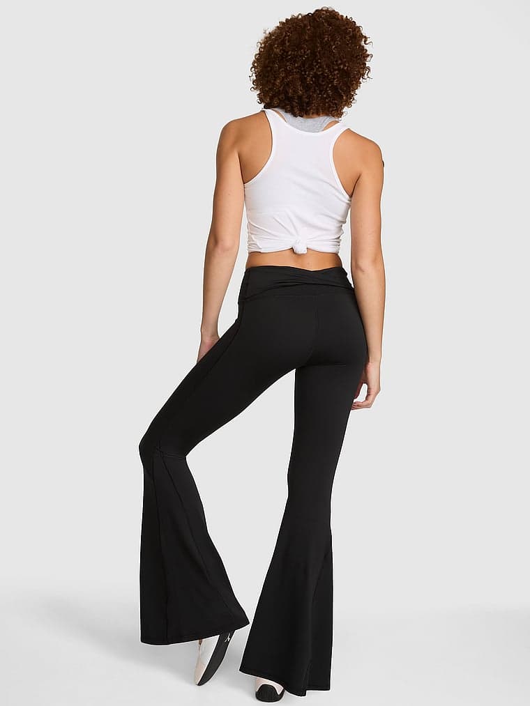 Женские леггинсы PINK Relay™ Twist-Band Super Flare Leggings — фото 2